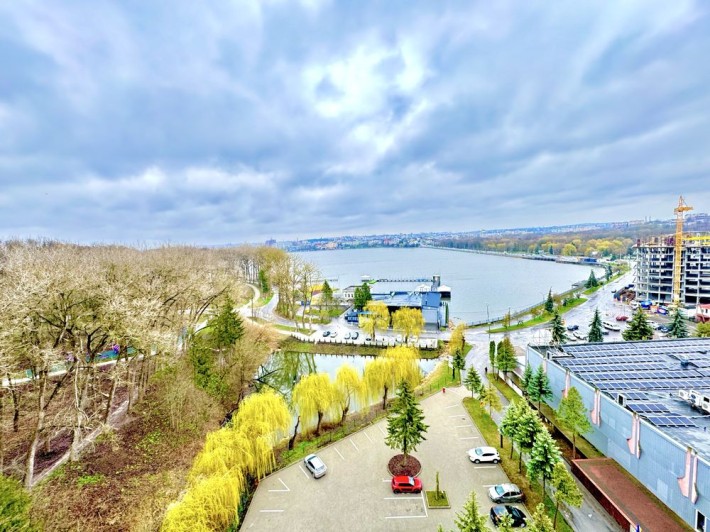 Продаж квартири з виглядом на озеро - фото 1