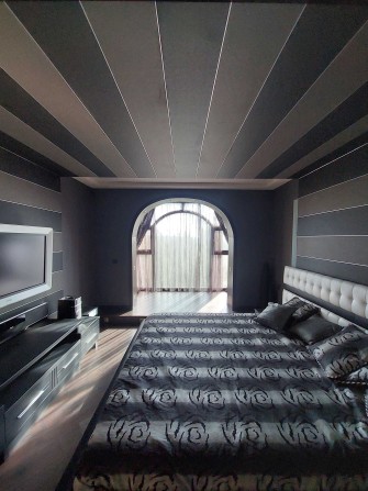 Продам трикімнатну квартиру з меблями,технікою. 84 м2. Центрально м.р. - фото 1