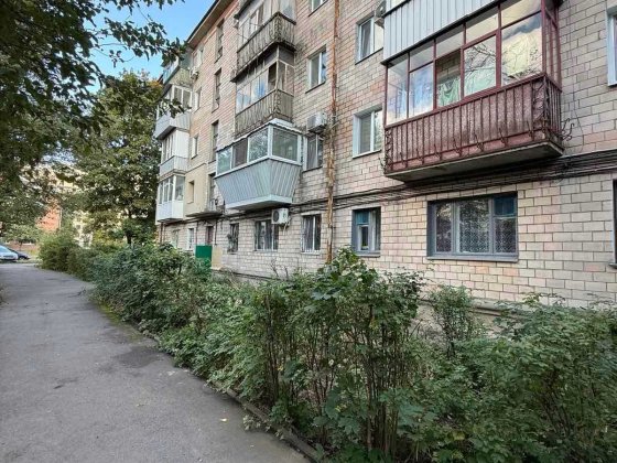 ПРОДАЖ! Двокімнатна квартира під ремонт, ТРЦ Київ Полтава