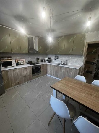 Однокімнатна в центрі по вигідній ціні - фото 1