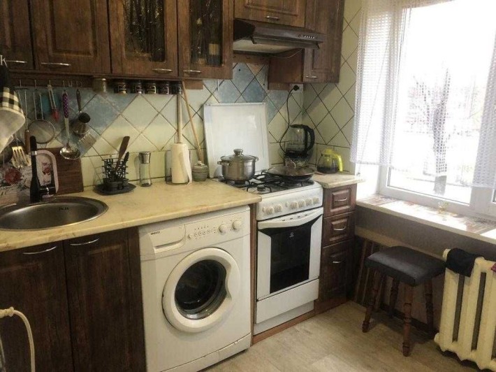 Продається 3-кімнатна квартира на Мотелі. - фото 1