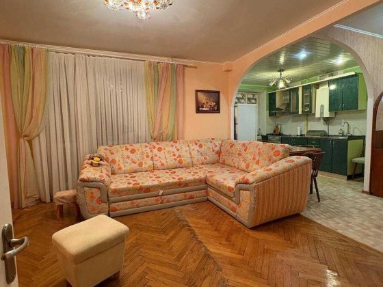 3 кімнатна квартира в старому центрі міста Суми, вул. Покровська Сумы