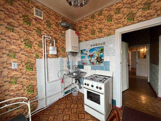 Продаж 3-кім сталінки Піонер АВТОНОМКА Кривой Рог