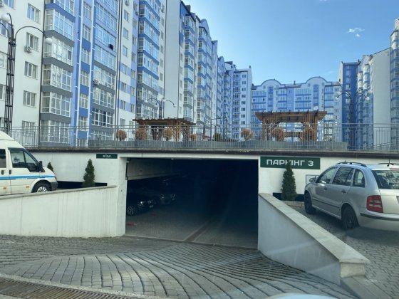 Паркомісце Продам Оренда Обмін Височана Містечко Центральне Івано-Франківськ