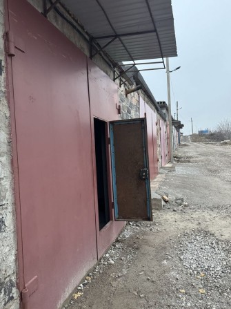 Продам Бокс 5,6/9,5м,Ворота высокие,заведено 3 фазы,Восточный 1 - фото 1