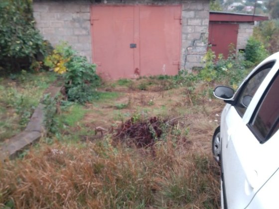 Продам гараж между  173 --мож но аренда викупнского  монастыря