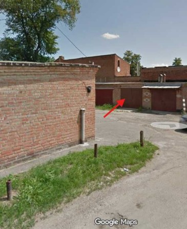 Цегляний гараж в центрі міста - фото 1