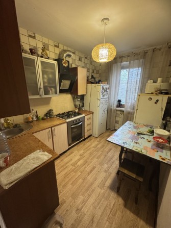 3х комнатная квартира 2/9 в кирпичном доме 200 лет Херсона - фото 1