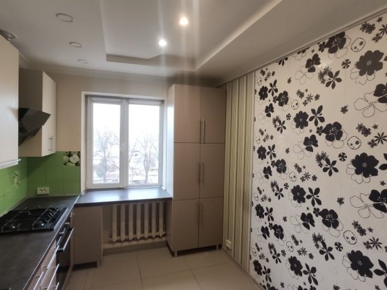 Є відновлення Продам квартиру в центрально-городском районе.Позитивная Кривой Рог