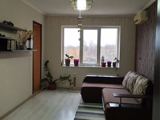 Продається 3 кімнатна квартира в центрально міському районі . Кривой Рог