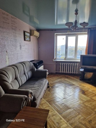 Продаж просторої двокімнатної квартири - фото 1