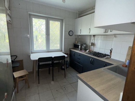 Продам 2-комн квартиру центр Ул/Пл р-н стоматологии  Ватанова Херсон