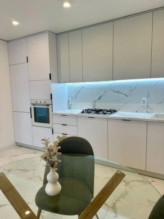 Продається 2км квартира, вул. Київська, новобудова - фото 1