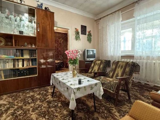 Продам 3к квартиру в цеглі, котел, р-н Стадіона Полтава