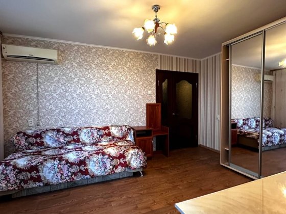 Продам 2-х комнатную квартиру на ХБК. Херсон