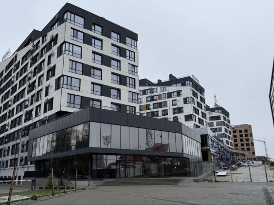 1 Кіматна квартира 33м2 Центр Замкова Ровно