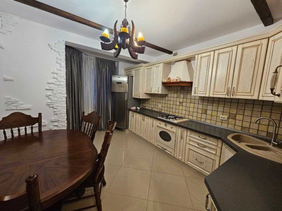 Красива 3кім квартира з класичним ремонтом, вул. Лепкого Тернополь