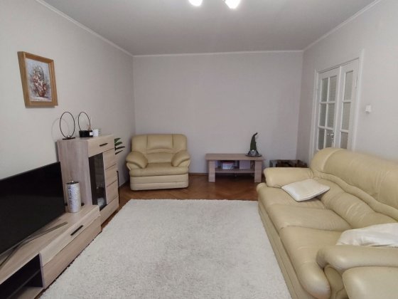 Продам 3к квартиру в центрі. Пластова. Меблі, техніка. Рівне