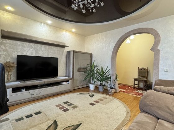 Продаж! Трикімнатна чешка 68м2 Ровно
