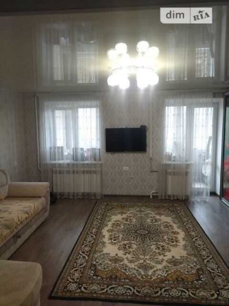3 к квартира з косметичним ремонтом, 73 кв.м., цегла. - фото 1