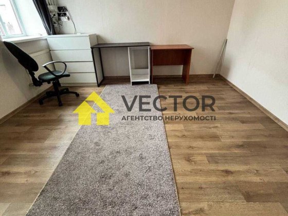 У продажу однокімнатна бюджетна квартира, р-н Конкорду Полтава