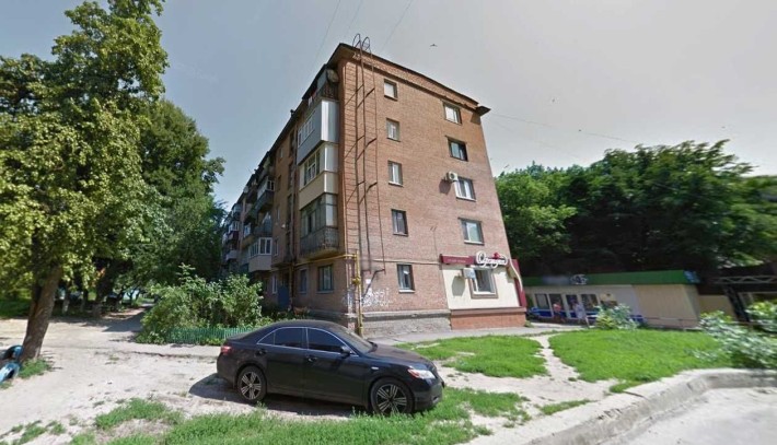 ‼️Поділ‼️ 3 кімнатна квартира в житловому стані, 2 поверх, топ локація - фото 1