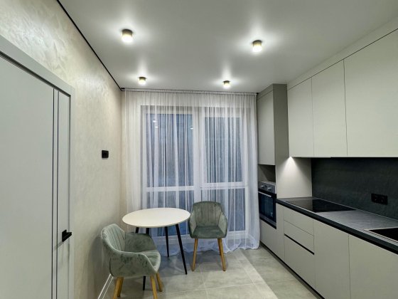 Продам 1-кімнатну квартиру з ремонтом! Ровно