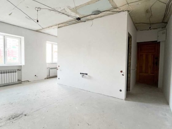 Трикімнатна з частковим ремонтом Ювілейний Рівне