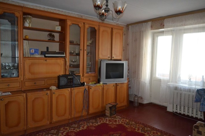 Продаж 4х-кімнатної квартири - фото 1