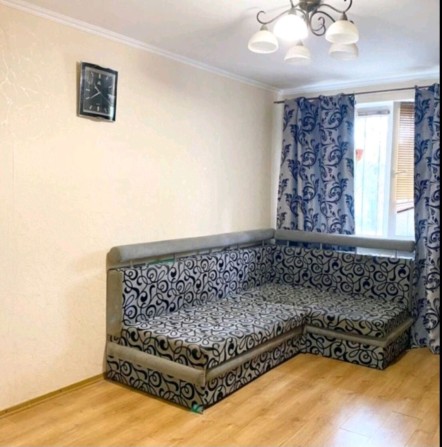 Продам 2-кімнатну квартиру в центрі - фото 1