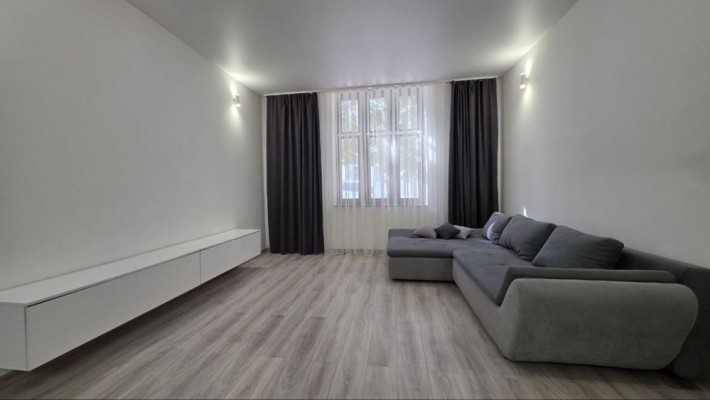 Продаж! Квартира в центрі з РЕМОНТОМ - фото 1