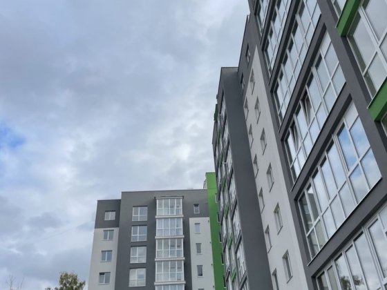 1 кім.,46 м2, 37 500$ вул. Чернівецька, 4 пов, цегл. будинок Тернополь