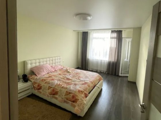 Продаж 2к квартири 68 кв. м на вул. Академіка Андрія Сахарова Тернополь