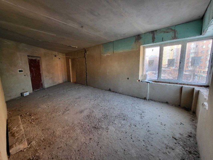 В продажу двокімнатна квартира, яка чекає на першого власника, ПОДІЛ - фото 1