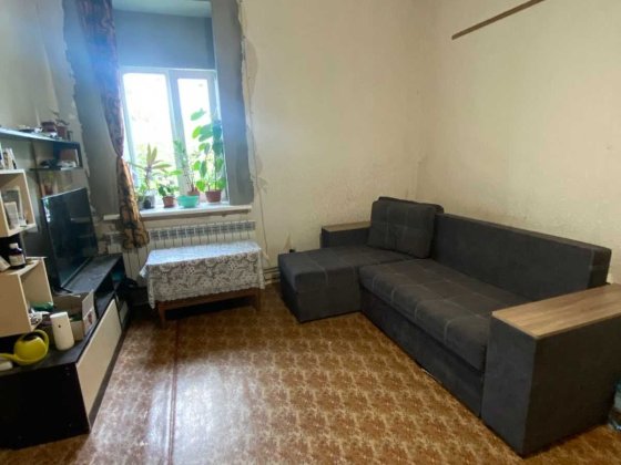 Продам трикімнатну квартиру Полтава