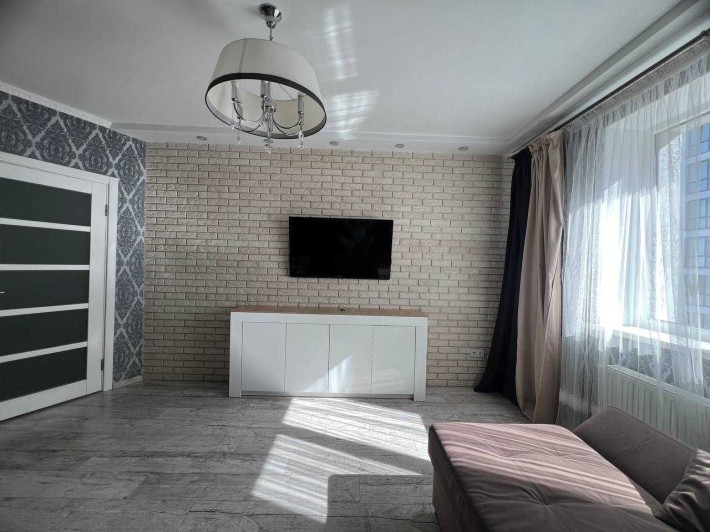 Продаж однокімнатної квартири в ЖК На Щасливому. РЕМОНТ - фото 1