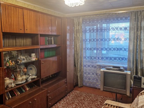 Продам 1к квартиру Херсон