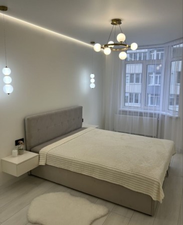 БЕЗ КОМІСІЇ ДЛЯ ПОКУПЦЯ,  2 кім., з ремонтом та меблями - фото 1