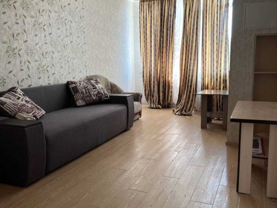 Новобудова з цікавим нестандартним плануванням Суми