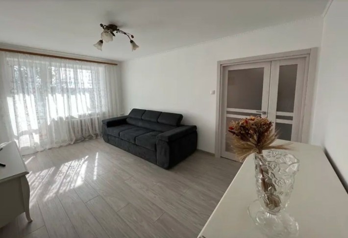 " 3-кімнатна квартира з ремонтом - фото 1