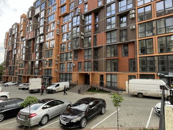 Пентхаус в Зданому будинку - вул. Рівненська - БК «РомТісБуд» Черновцы