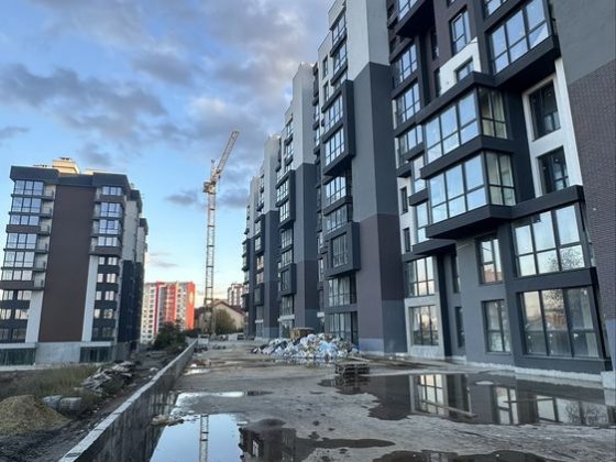 Продаж; Новобудова; Чернівці; топ-забудовник; Родоліт; вул. Науки; Чернівці