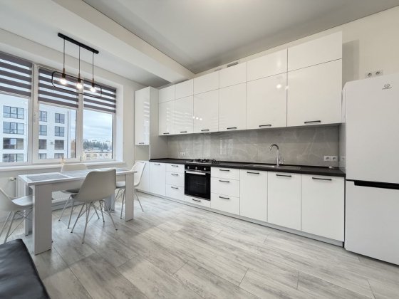 1-Кімнатна 43 кв.м. вул. Різдвяна 1-Б. Щасливе, «Panorama de lux» Ровно