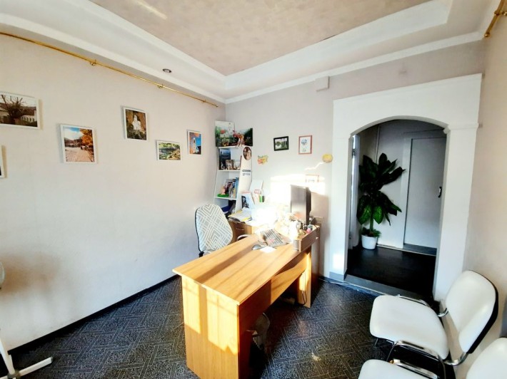 Продам 2к в самому центрі міста - фото 1