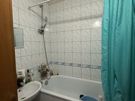 Продається 3-км квартира в центрі міста Черновцы