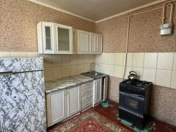 Однокімнатна кв. по КІЛЬЦЮ 35 кв/м на 4-му поверсі І КОД 44944 Полтава