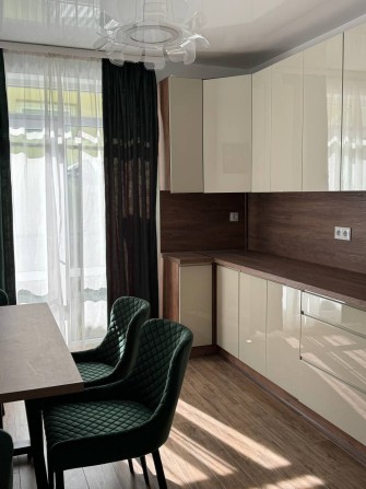 Продаю 2х кімнатну квартиру з і/о та терасою у новобудові біля Подолян - фото 1