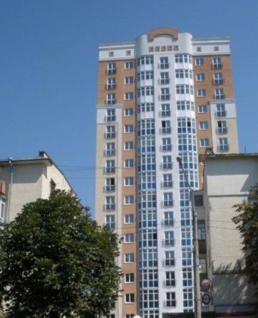 Терміновий продаж квартири р-н 5 Школа - фото 1