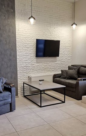 Стильная двухкомнатная квартира в Ж/К «Гагарин Плаза». - фото 1