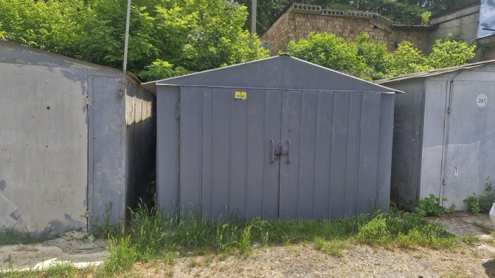 Гараж металевий. - фото 1